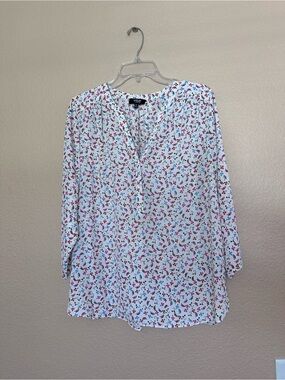 NYDJ White Floral Print V-Neck Blouse